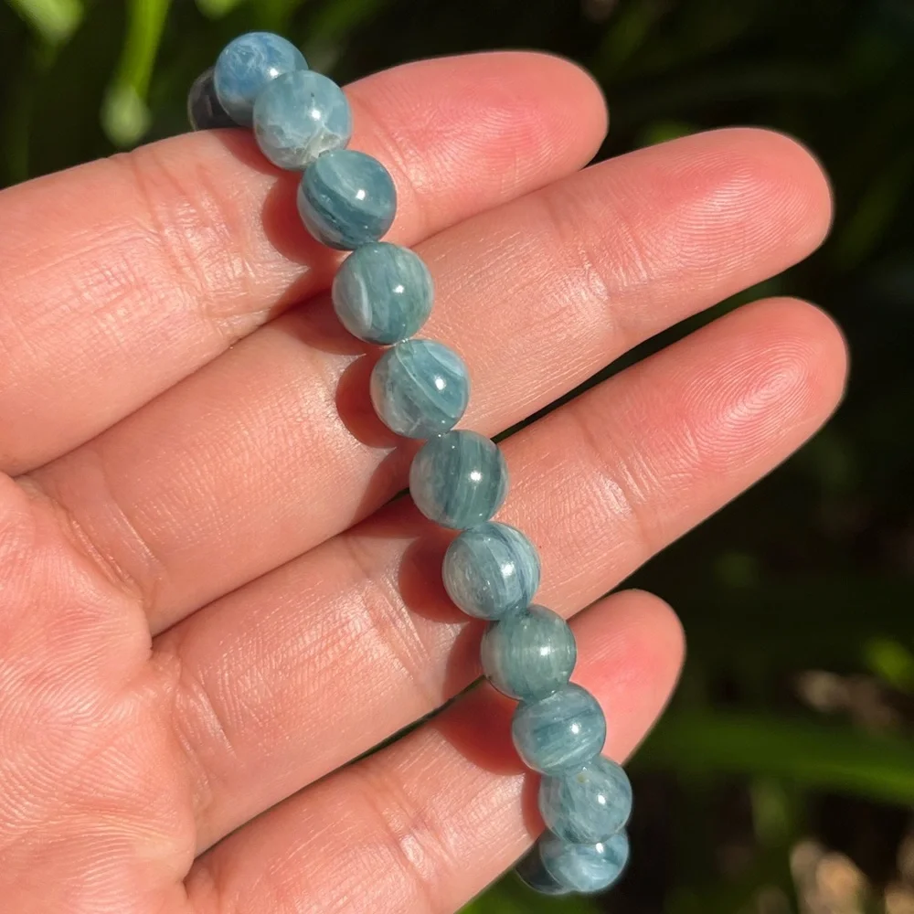 8mm stretchable‎ high quality kyanite bracelet